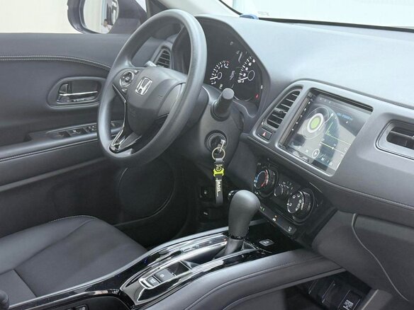 2022 Honda Vezel I Рестайлинг, белый, 1165000 рублей - вид 10