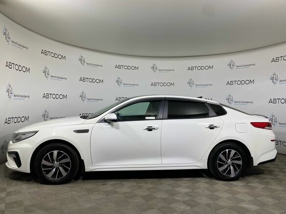 2019 Kia Optima IV Рестайлинг, белый - вид 3