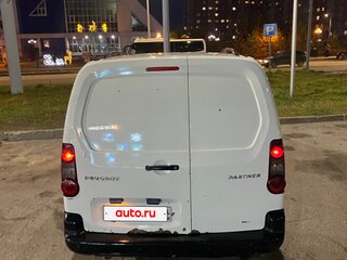 2013 Peugeot Partner II Рестайлинг, белый, 600000 рублей, вид 3