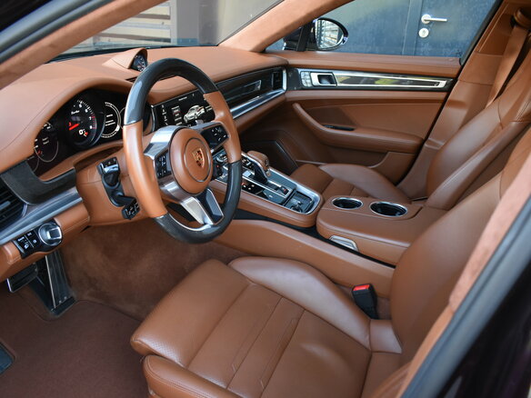 2018 Porsche Panamera Turbo II, фиолетовый, 7450000 рублей - вид 10