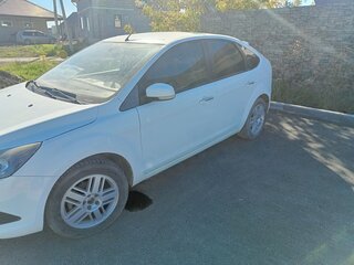 2010 Ford Focus II Рестайлинг, белый, 567000 рублей, вид 3