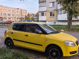 2010 Skoda Fabia II, жёлтый, 300000 рублей, вид 2