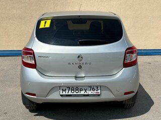 2016 Renault Sandero II, серебристый, 950000 рублей, вид 4