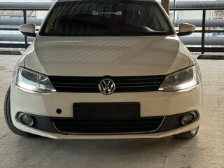 2012 Volkswagen Jetta VI, белый, 690000 рублей, вид 1