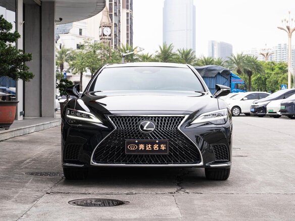 2025 Lexus LS 500h V Рестайлинг, чёрный, 16666666 рублей - вид 1