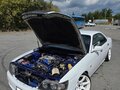 1998 Nissan Laurel VIII (C35), белый, 750000 рублей - вид 2