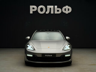 2019 Porsche Panamera GTS Sport Turismo II, серебристый, 7800000 рублей, вид 2
