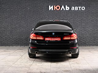 2017 BMW 5 серии 520d xDrive VII (G30/G31/G38), чёрный, 2750000 рублей, вид 5