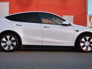 2021 Tesla Model Y Long Range Dual Motor I, белый, 3000000 рублей, вид 4