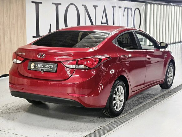 2015 Hyundai Elantra V (MD) Рестайлинг, красный, 1215000 рублей - вид 5