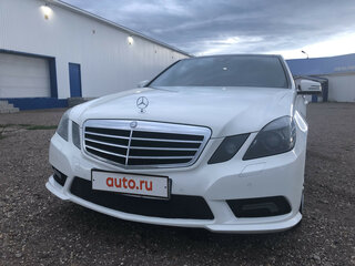 2010 Mercedes-Benz E-Класс 200 5G-Tronic IV (W212, S212, C207), белый, 1700000 рублей, вид 3