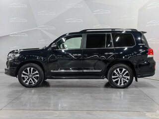 2018 Toyota Land Cruiser 200 Series Рестайлинг 2, чёрный, 6750000 рублей, вид 2