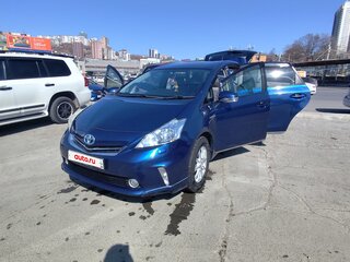 2013 Toyota Prius Alpha I (ZVW40/41), синий, 1100000 рублей, вид 1