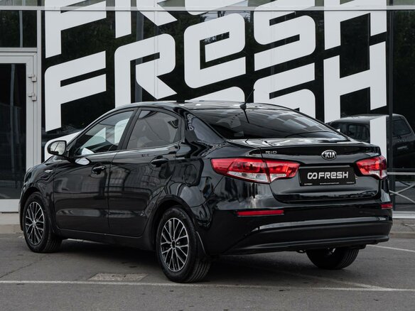 2016 Kia Rio III Рестайлинг, чёрный, 1085000 рублей - вид 1