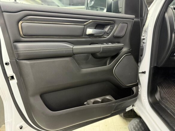 2023 Ram 1500 Crew Cab V, белый, 7700000 рублей - вид 19
