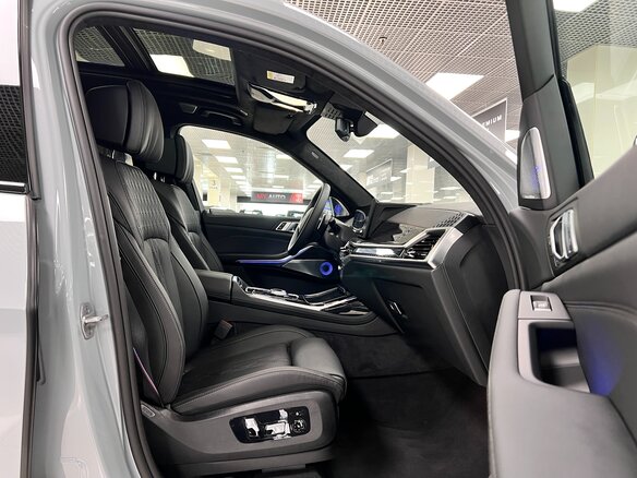 2026 BMW X7 40d I (G07) Рестайлинг, серый, 17999000 рублей - вид 30
