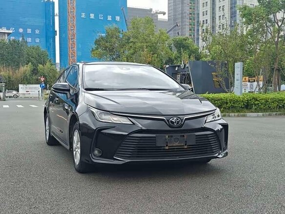 2022 Toyota Corolla Sporty XII (E210) Рестайлинг, чёрный, 1160000 рублей - вид 2