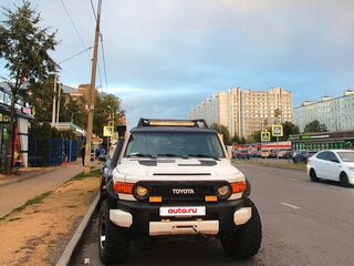 2006 Toyota FJ Cruiser, белый, 3500000 рублей, вид 2