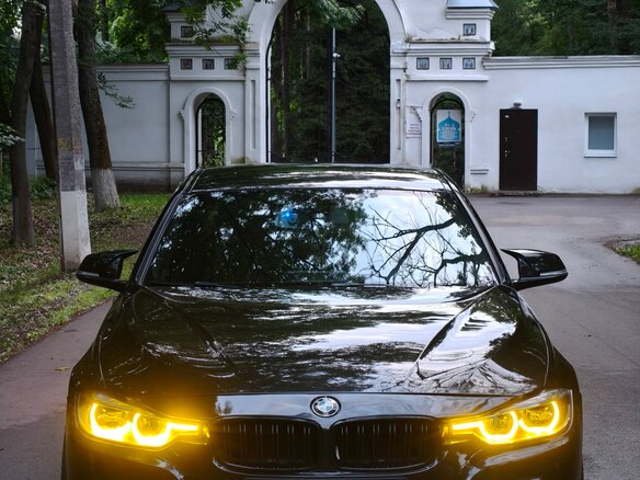 2016 BMW 3 серии 320i xDrive VI (F3x) Рестайлинг, чёрный, 2450000 рублей - вид 1