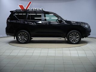 2020 Toyota Land Cruiser Prado 150 Series Рестайлинг 3, чёрный, 5290000 рублей, вид 4