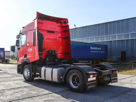2017 Renault T-Series, красный, 3690000 рублей, вид 5