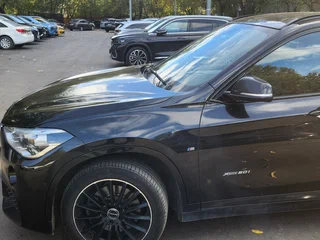 2018 BMW X1 20i xDrive II (F48), чёрный, 2500000 рублей, вид 4