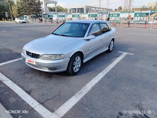 1999 Opel Vectra B Рестайлинг, серебристый, 300000 рублей, вид 1