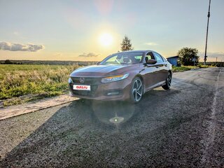 2020 Honda Accord X Рестайлинг, красный, 1900000 рублей, вид 1