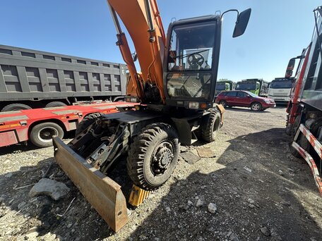 2022 UMG E185W, оранжевый, 4647000 рублей, вид 1