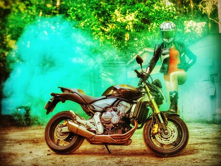 2008 Honda CB 600F Hornet, чёрный, 400000 рублей, вид 4