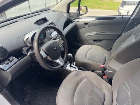 2023 Chevrolet Spark III (M300) Рестайлинг, белый, 1250000 рублей, вид 3