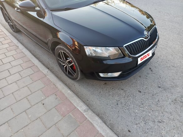 2015 Skoda Octavia III (A7), чёрный, 1380000 рублей - вид 2