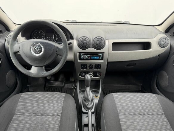 2010 Renault Sandero I, бежевый, 390000 рублей - вид 8