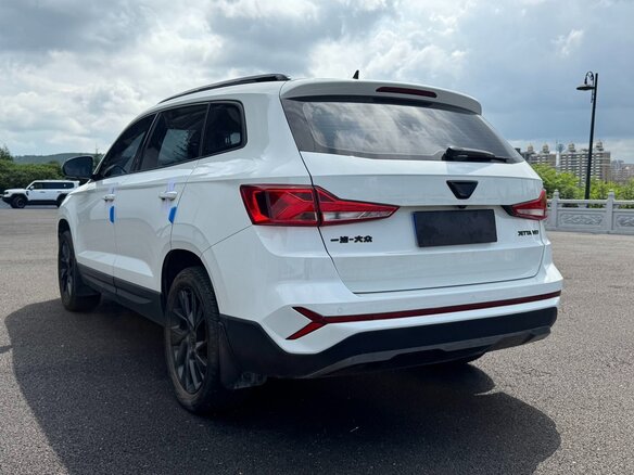 2022 Jetta VS7 I Рестайлинг 1, белый - вид 3