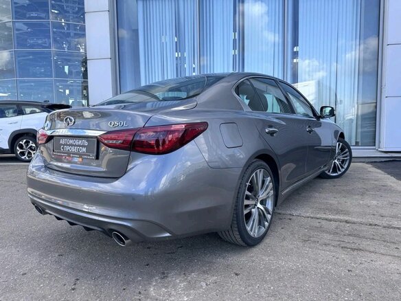 2022 Infiniti Q50 I Рестайлинг, серый, 3799000 рублей - вид 4