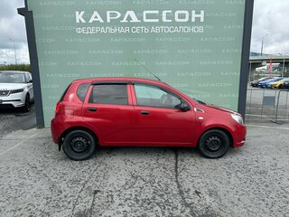 2010 Chevrolet Aveo I Рестайлинг, красный, 410000 рублей, вид 4
