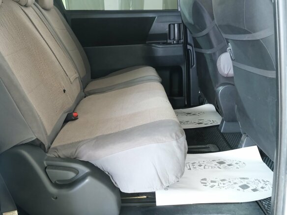 2010 Toyota Noah II (R70), белый, 1159000 рублей - вид 16