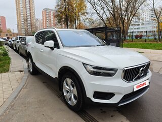 2020 Volvo XC40 I, белый, 3270000 рублей, вид 2
