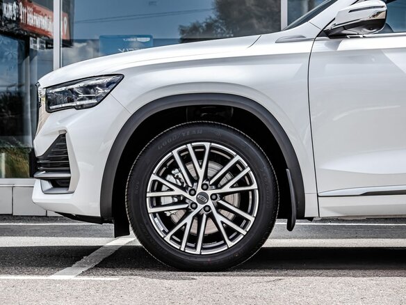 2026 Geely Monjaro I Рестайлинг, белый - вид 8