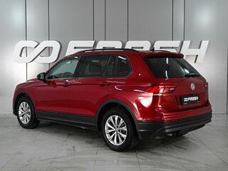 2020 Volkswagen Tiguan II, красный, 2389000 рублей, вид 2