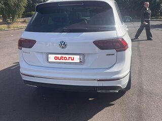 2020 Volkswagen Tiguan II, белый, 3300000 рублей, вид 2