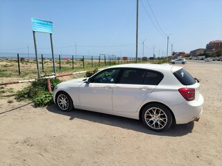 2013 BMW 1 серии 116i II (F20/F21), белый, 900000 рублей, вид 1