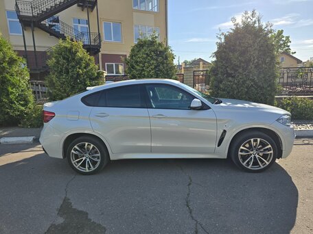 2017 BMW X6 40d II (F16), белый, 4250000 рублей, вид 4