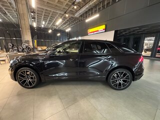 2019 Audi Q8 55 TFSI I (4M), чёрный, 5900000 рублей, вид 4