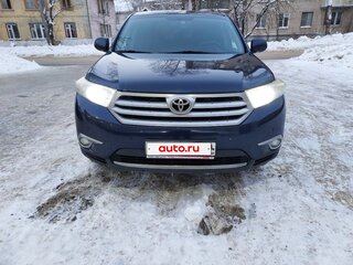 2013 Toyota Highlander II (XU40) Рестайлинг, синий, 1650000 рублей, вид 2