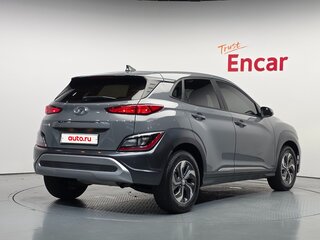 2022 Hyundai Kona I Рестайлинг, серебристый, 2193000 рублей, вид 3