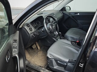 2013 Volkswagen Tiguan I Рестайлинг, чёрный, 680000 рублей, вид 4