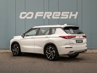 2023 Mitsubishi Outlander IV, белый, 4985000 рублей, вид 2
