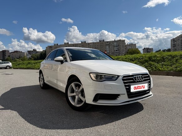 2016 Audi A3 III (8V), белый, 1800000 рублей