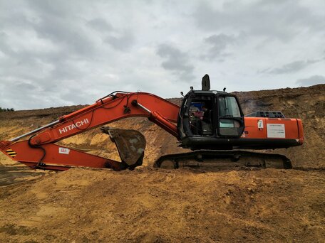 2012 Hitachi ZX330, красный, 5500000 рублей, вид 4